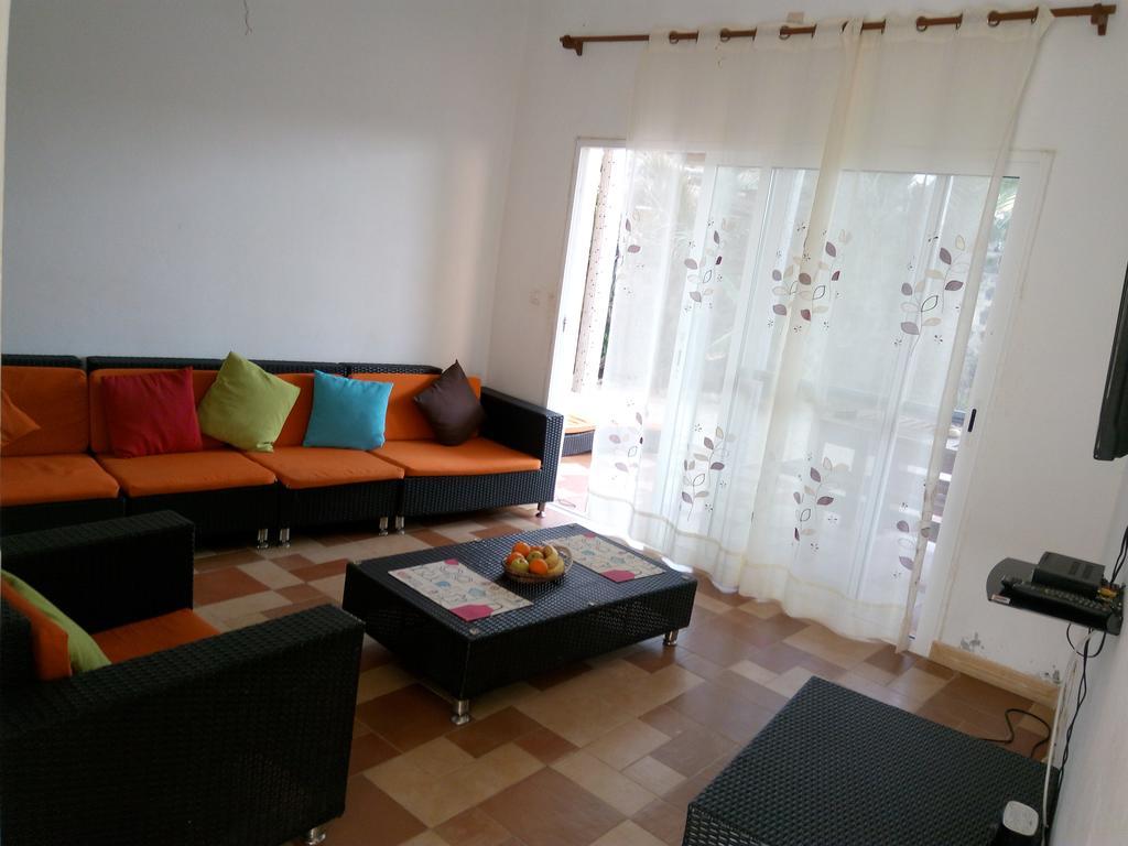 Chez Momar, Surf Trip Apartment Дакар Екстериор снимка